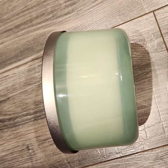 EUC Design Studio REFRESH Seafoam sz 13.75 oz Candle w/ 3 wicks - Picture 2 of 6